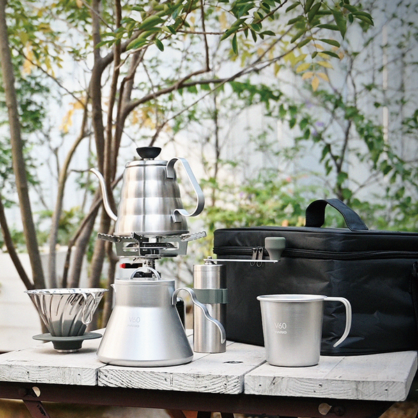 Hario Outdoor V60 Metal - Ručný Mlynček