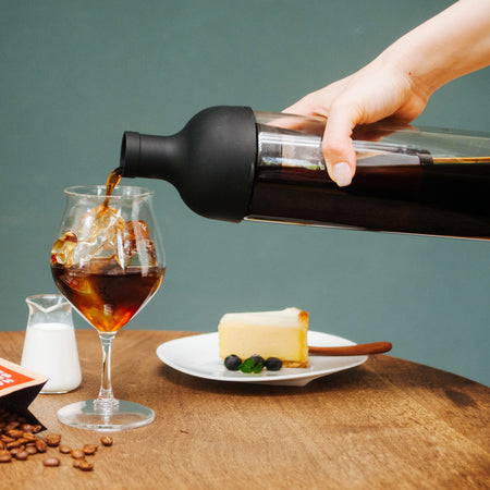 Hario Filter-In Coffee Bottle - Čierny