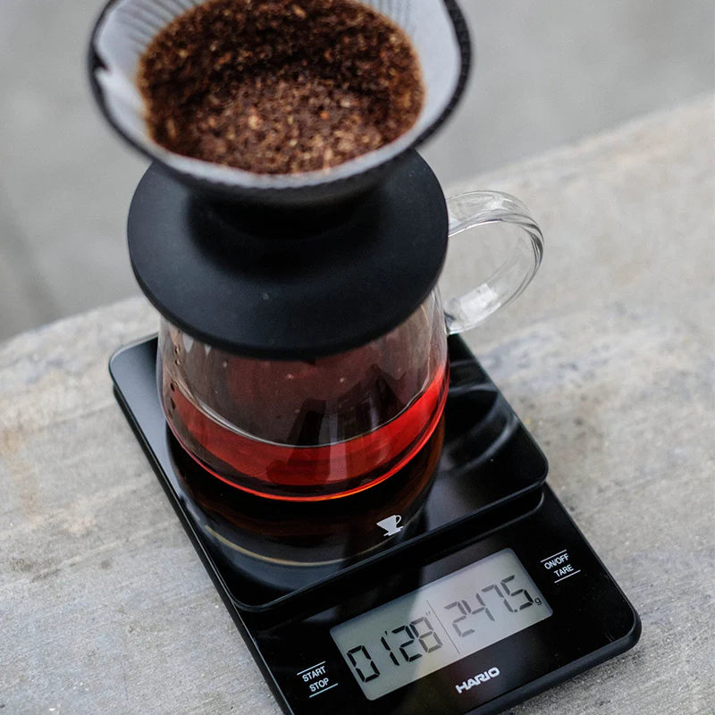 Hario Barista Glass Scale (VSTGB-2000-B) – Čierna