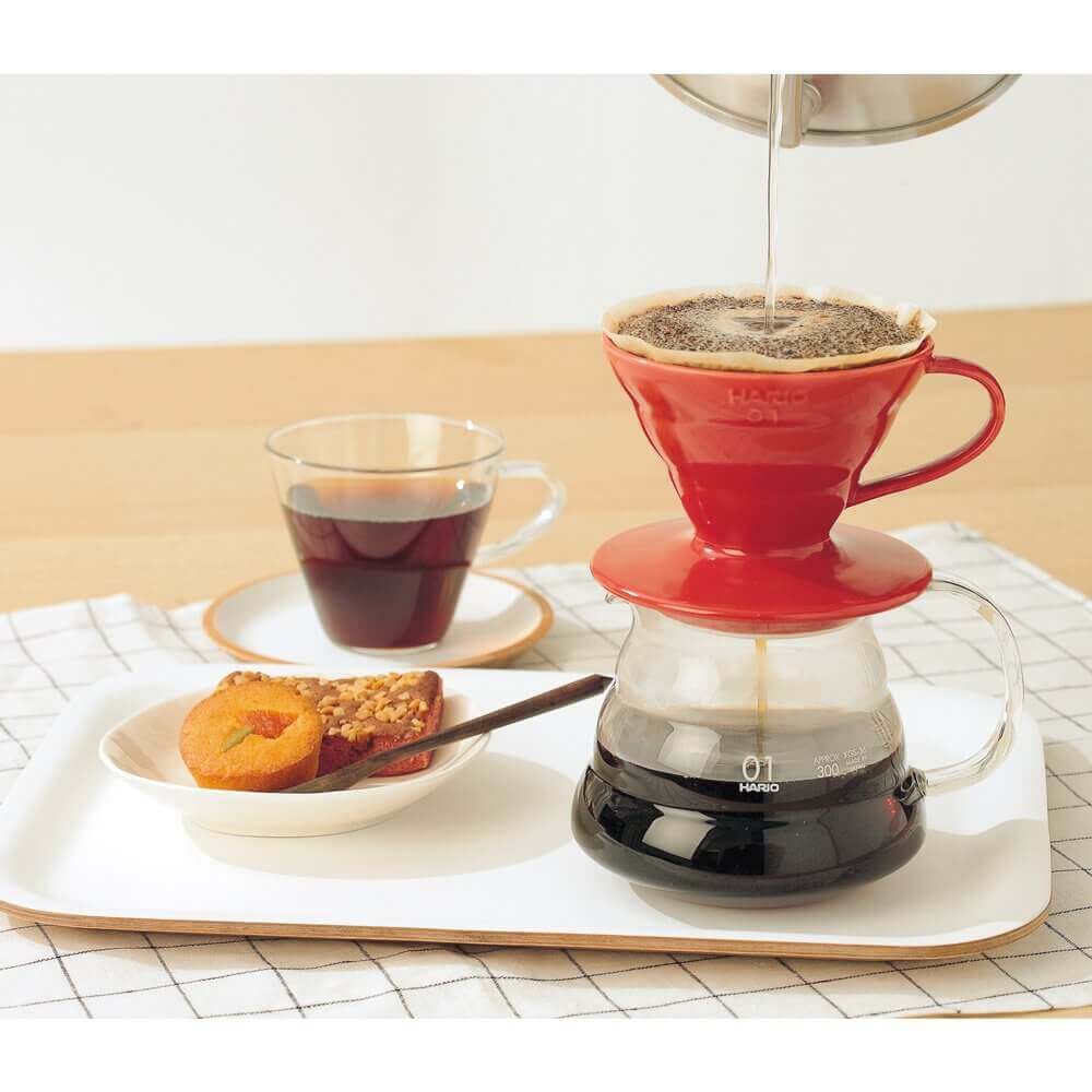 Hario V60-02 Dripper - Keramický - Červený