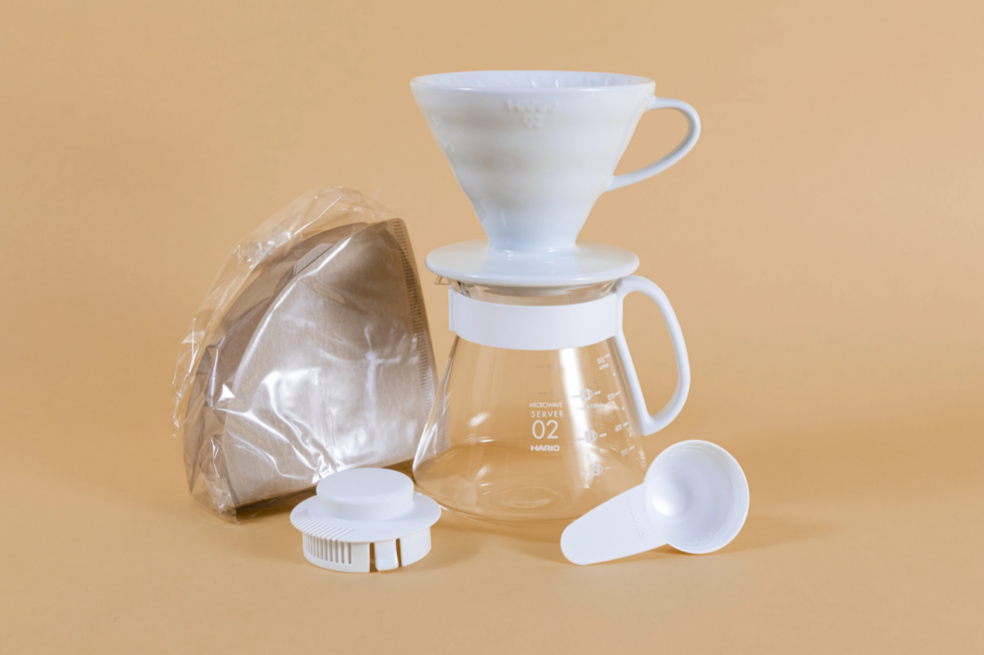 Hario V60-02 - Pour Over Kit - Keramický - Biely Set